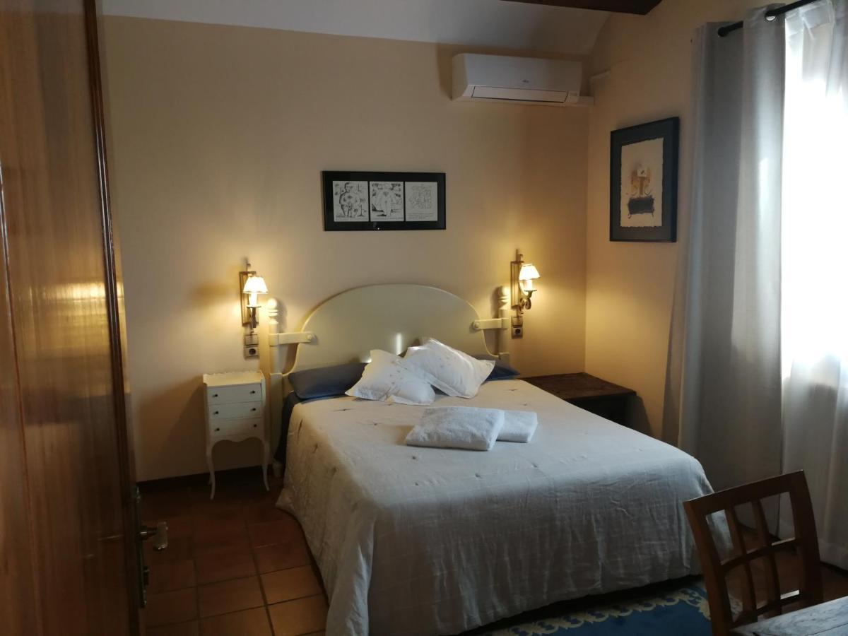 Hotel Rural Cal Ruget Vilobi Del Penedes Екстериор снимка