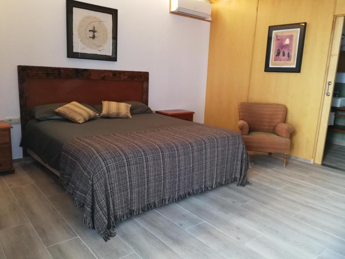 Hotel Rural Cal Ruget Vilobi Del Penedes Екстериор снимка