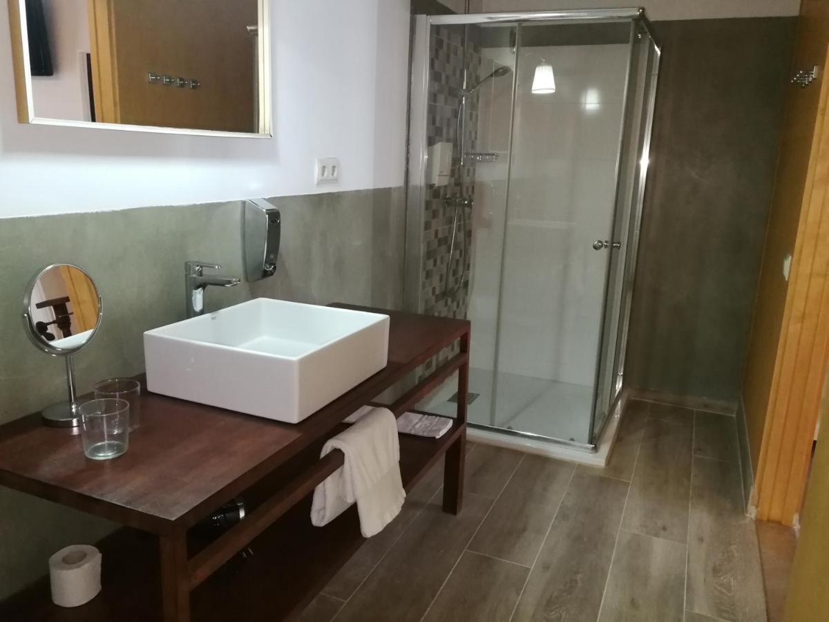 Hotel Rural Cal Ruget Vilobi Del Penedes Екстериор снимка